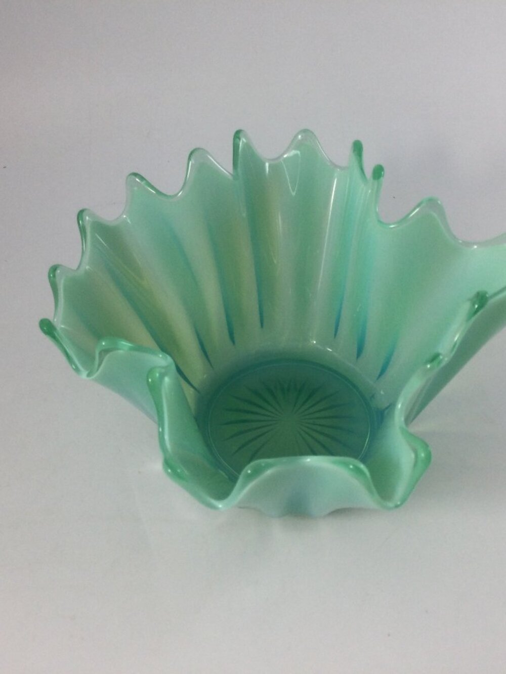 Fostoria Heirloom Green Opalescent Handkerchief Glass Bowl 7" W Midcentury